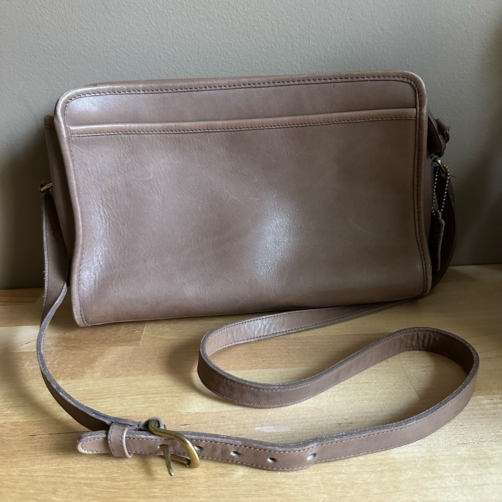 Coach Swagger Bag, Vintage 1984-1986 # 4124, British Tan